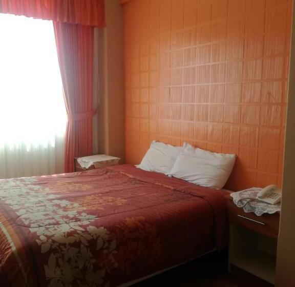 اتاق استاندارد, The Oruro Inn