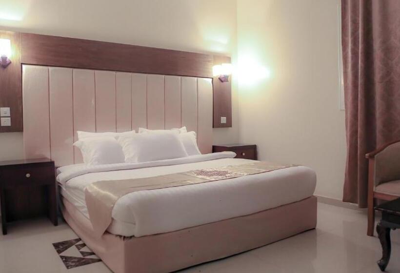 استودیو استاندارد با چشم‌انداز باغ, Relax Beach