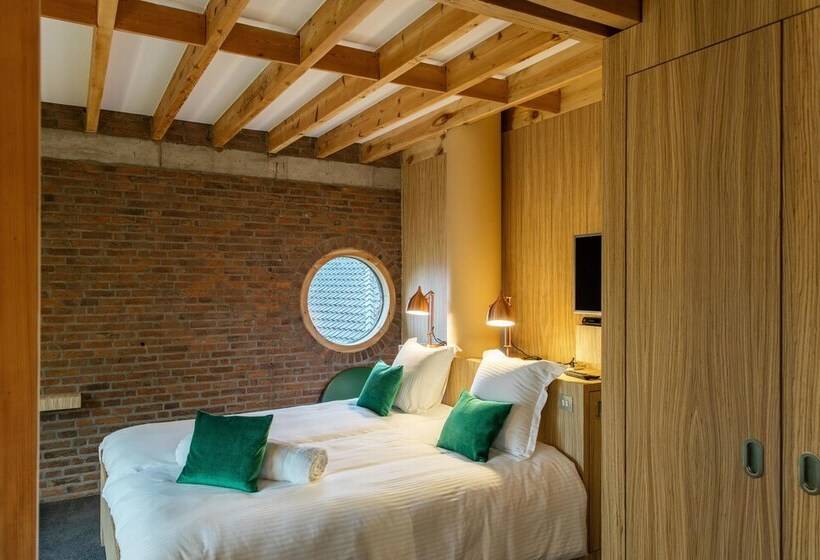 اتاق لوکس, B&b Veado