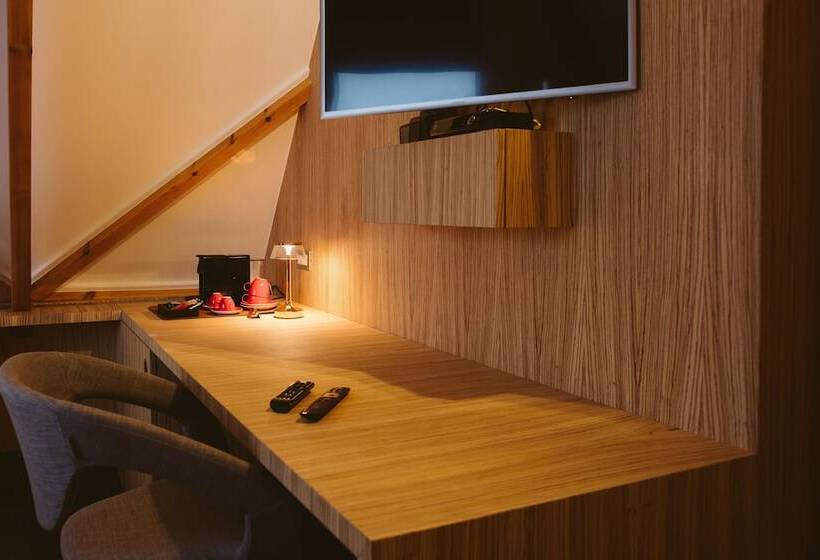 اتاق لوکس, B&b Veado