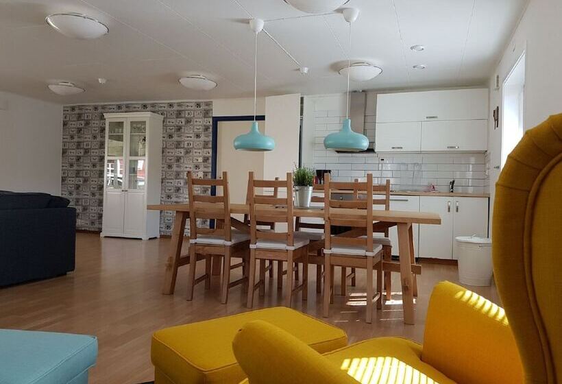 1 Bedroom Comfort Apartment, Den Sovande älgen