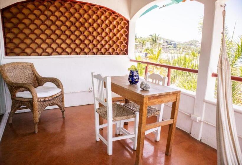 اتاق استاندارد با بالکن و چشم‌انداز دریا, Sayulita Central