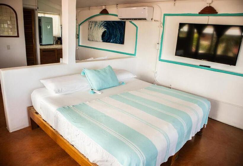 اتاق استاندارد با بالکن و چشم‌انداز دریا, Sayulita Central