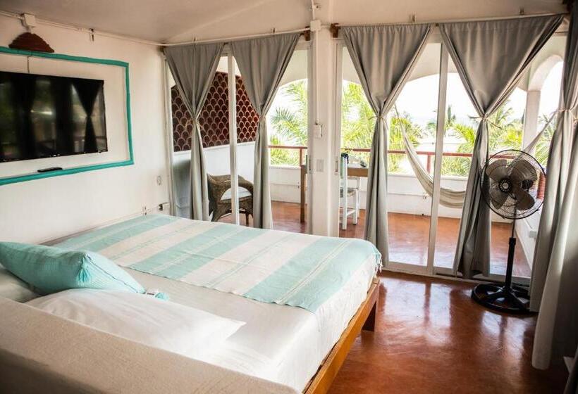 اتاق استاندارد با بالکن و چشم‌انداز دریا, Sayulita Central
