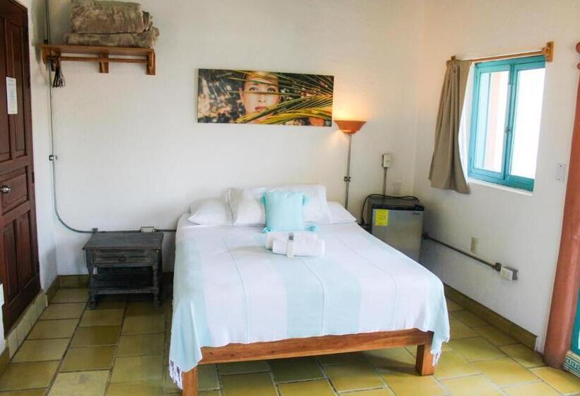 اتاق استاندارد سه نفره, Sayulita Central