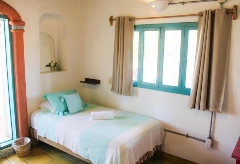 اتاق استاندارد سه نفره, Sayulita Central