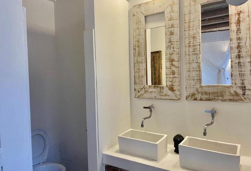 اتاق لوکس با بالکن, Casa Kai
