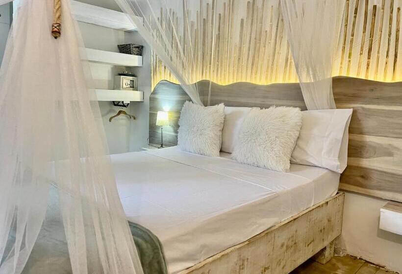 اتاق استاندارد چهار تخته, Casa Kai