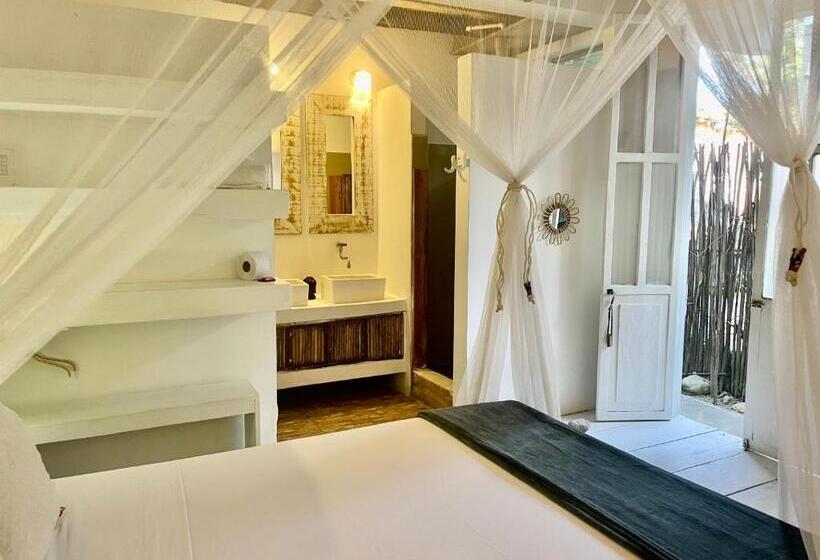 اتاق استاندارد چهار تخته, Casa Kai