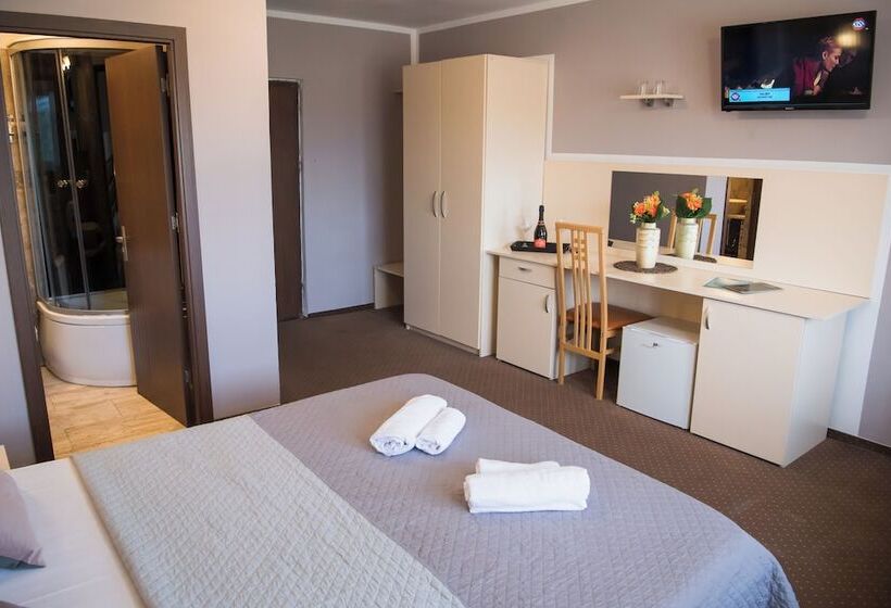 اتاق لوکس, Mbi Travel Inn
