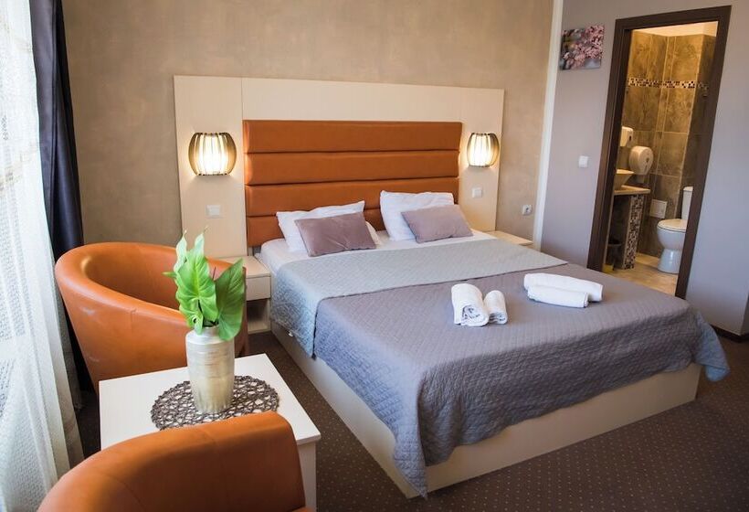 اتاق لوکس, Mbi Travel Inn