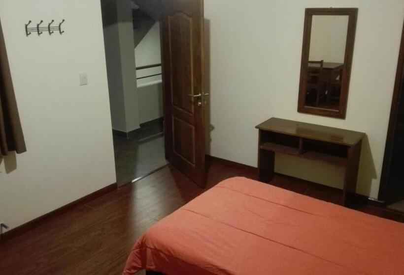 اتاق خانوادگی, Piedra Blanca Backpackers Hostel