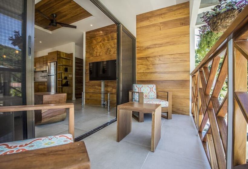 آپارتمان لوکس 2 خوابه, Umami Hotel   Adults Only