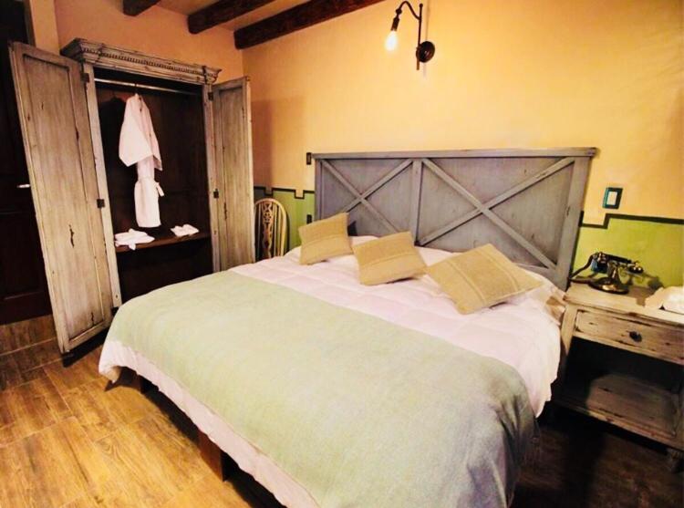 חדר דחוקס עם מיטת קינג, Alondra Hotel Boutique