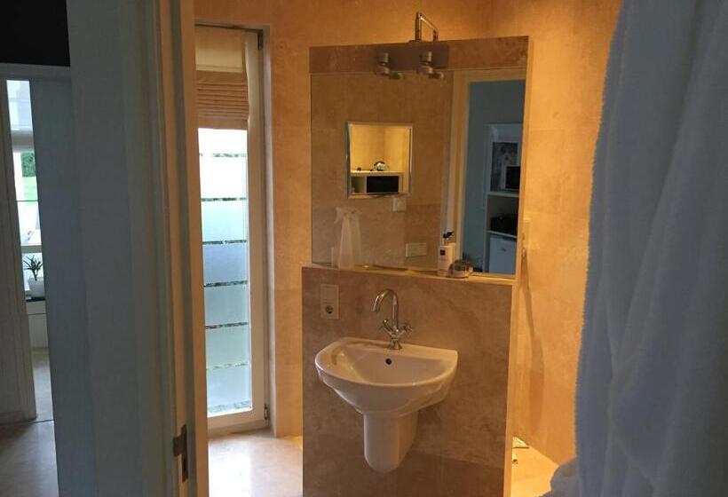 اتاق لوکس, B&b Maison Saint Tropez Eindhoven