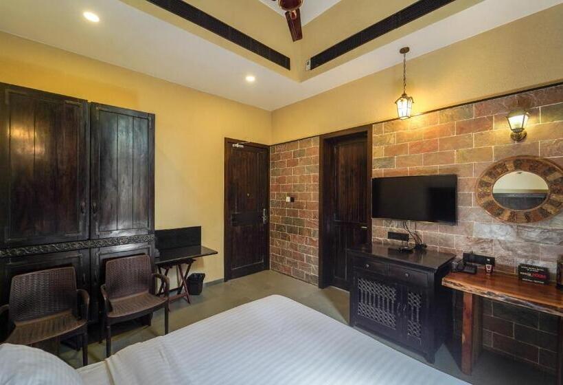Номер Премиум, Triose Boutique Hotel Lonavala