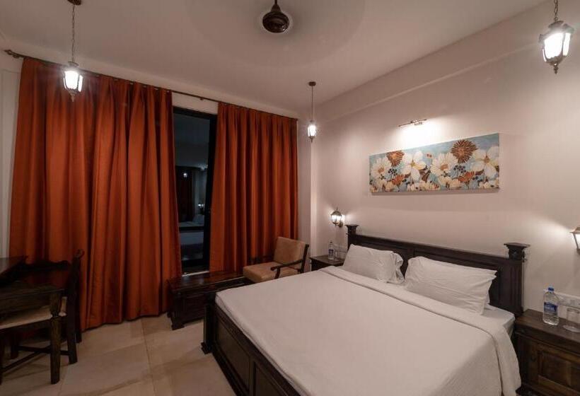 Номер Deluxe Кровать Кинг, Triose Boutique Hotel Lonavala