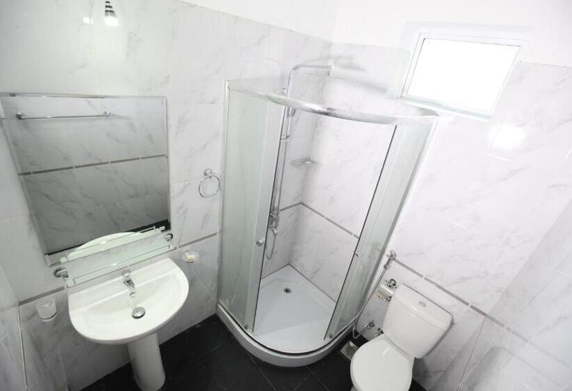 اتاق لوکس, Hostel Katunayake At Colombo Airport Transit