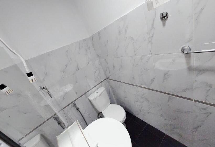 اتاق لوکس با تخت بزرگ, Hostel Katunayake At Colombo Airport Transit