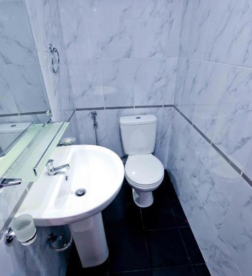 اتاق لوکس با تخت بزرگ, Hostel Katunayake At Colombo Airport Transit
