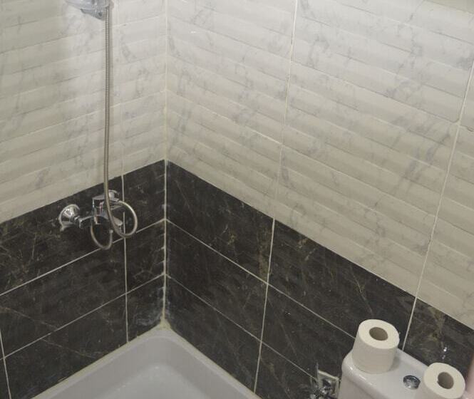 اتاق استاندارد, Midtown Hostel