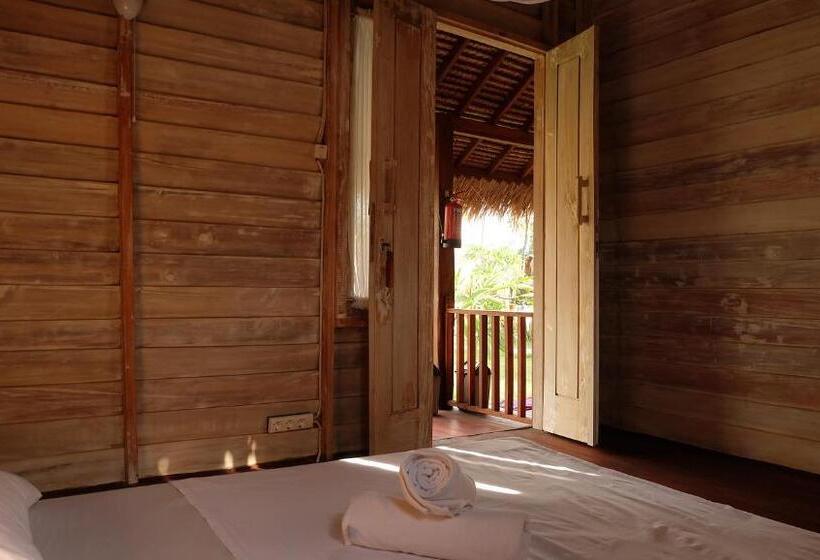 اتاق استاندارد با سرویس بهداشتی مشترک, Beranda Ecolodge