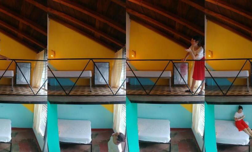 تختخواب در اتاق مشترک, Hostel De Boca En Boca
