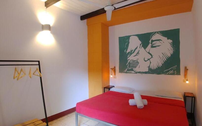 اتاق استاندارد با تخت بزرگ, Hostel De Boca En Boca