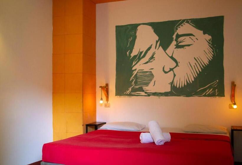 اتاق استاندارد با تخت بزرگ, Hostel De Boca En Boca