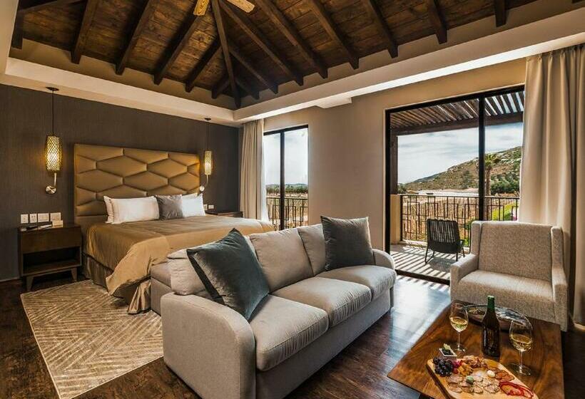 سوییت جونیور, El Cielo Resort