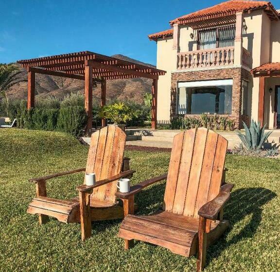 سوییت جونیور, El Cielo Resort