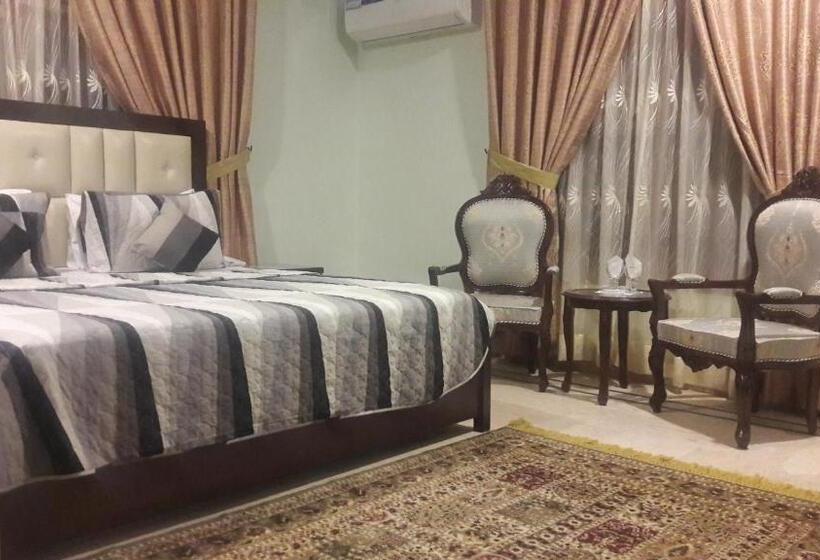 اتاق استاندارد با تراس, Seven 7