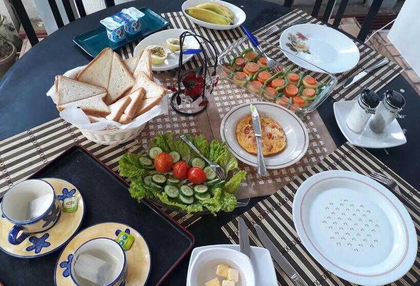 اتاق لوکس, Villa 67
