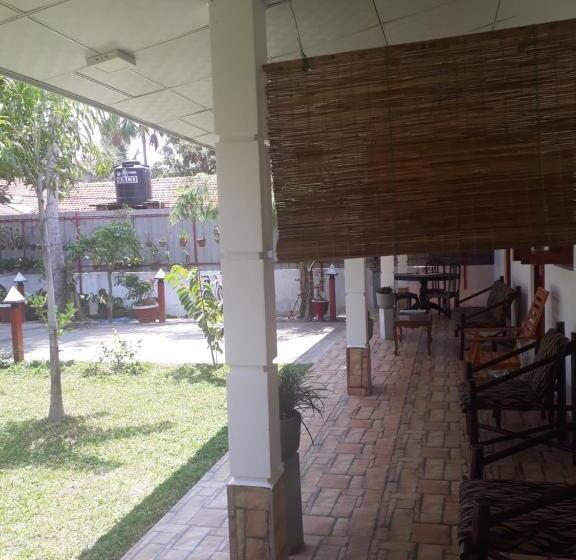 اتاق لوکس, Villa 67
