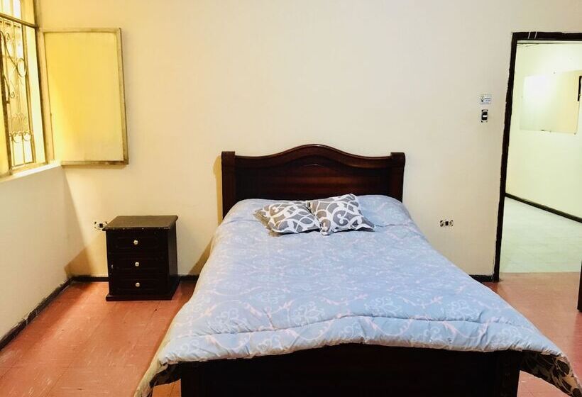اتاق استاندارد یک نفره, Hospedaje Miami