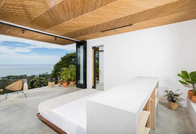 اتاق لوکس با بالکن و چشم‌انداز دریا, Mint Santa Teresa   Adults Only