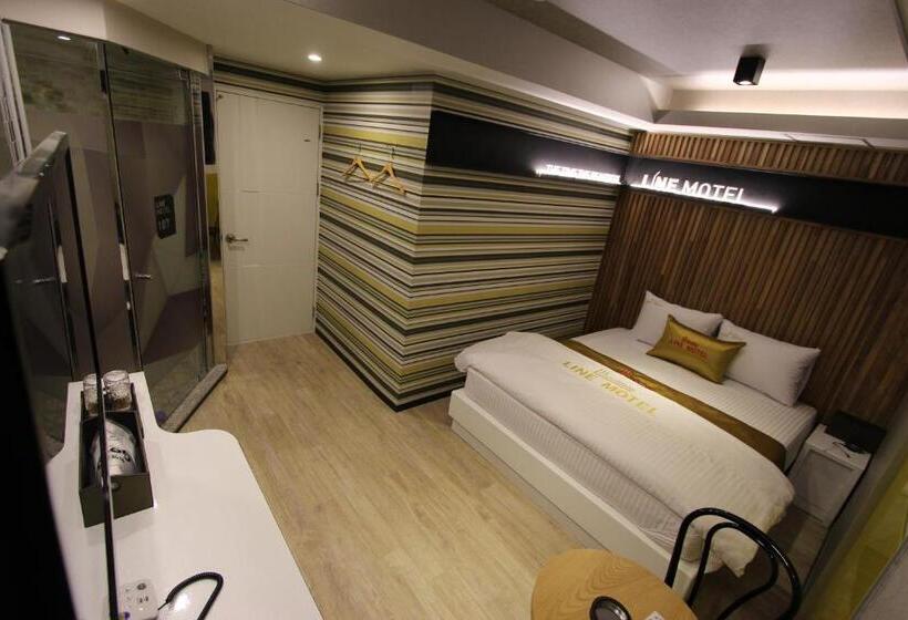 اتاق استاندارد, Line Motel