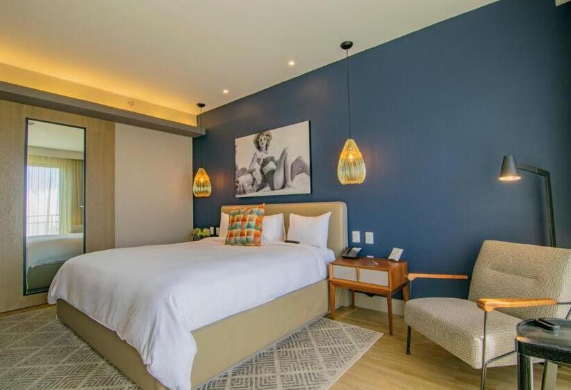 اتاق لوکس با تخت بزرگ, Torre Lucerna Hotel Ensenada