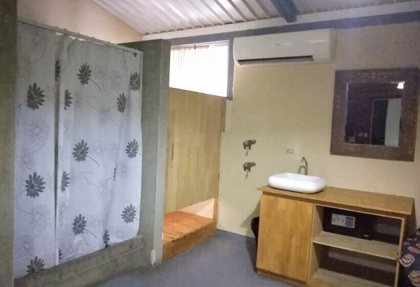 اتاق استاندارد سه نفره, Tuanis B&b Tamarindo