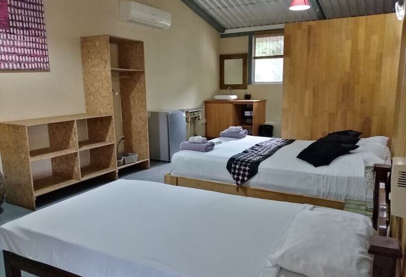 اتاق استاندارد سه نفره, Tuanis B&b Tamarindo
