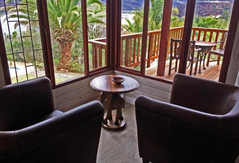 سوییت, Fish Eagle Lodge