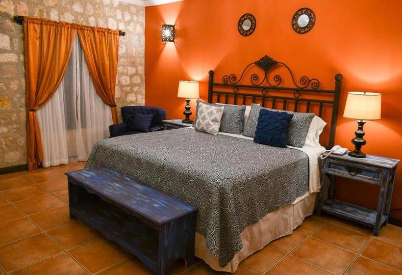 سوییت, Hacienda San Vicente