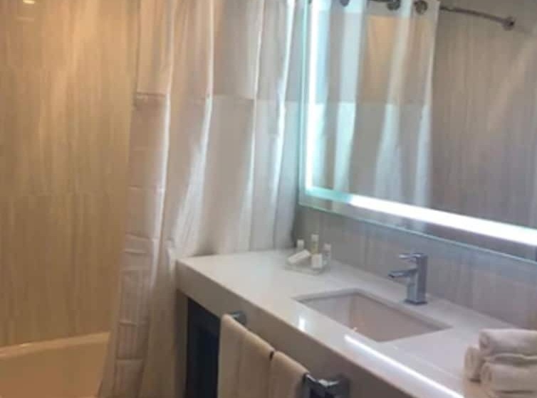 اتاق استاندارد با 2 تخت دوبل, Hilton Garden Inn Salamanca