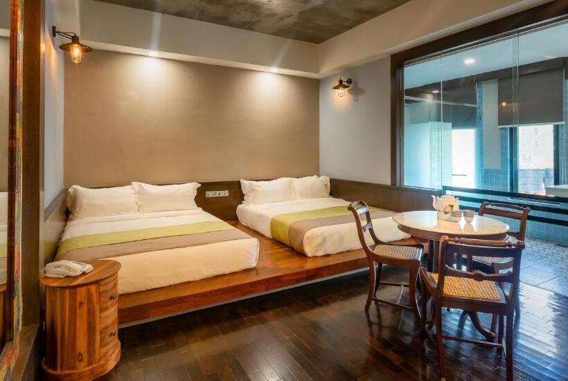 اتاق خانوادگی, Treasures Hotel And Suites