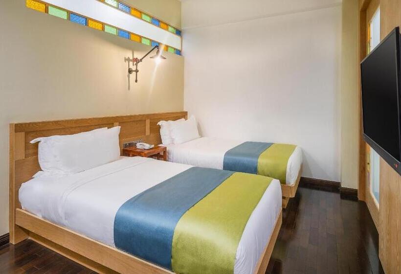 سوییت, Treasures Hotel And Suites