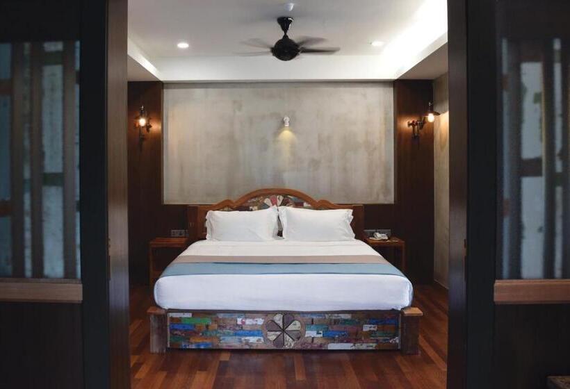 سوییت, Treasures Hotel And Suites