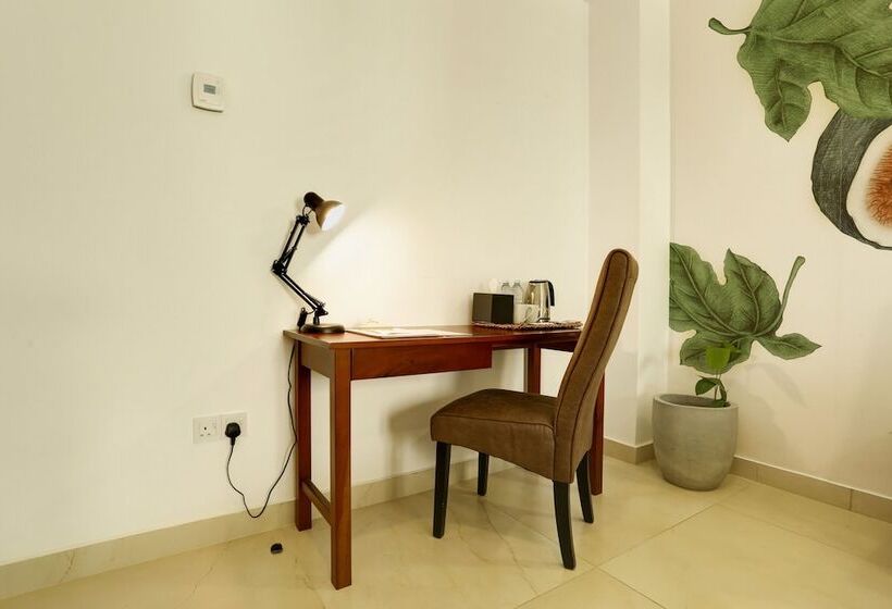 اتاق پرمیوم با چشم‌انداز دریا, Morven Hotel Colombo