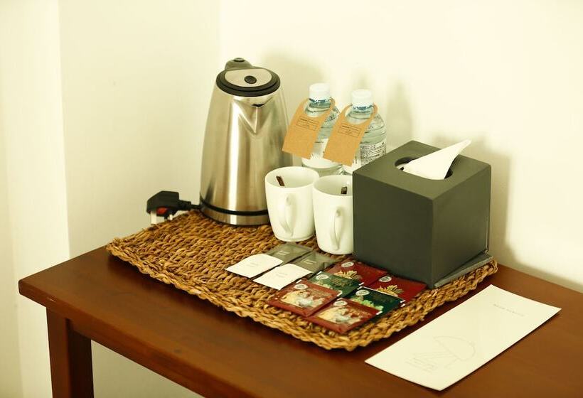اتاق پرمیوم با چشم‌انداز دریا, Morven Hotel Colombo