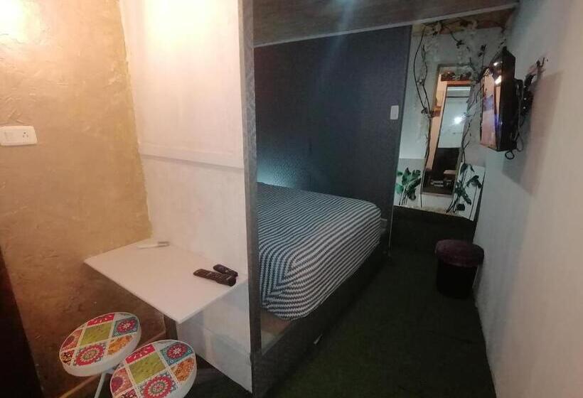 اتاق استاندارد, Hostel La Antigua Capsula