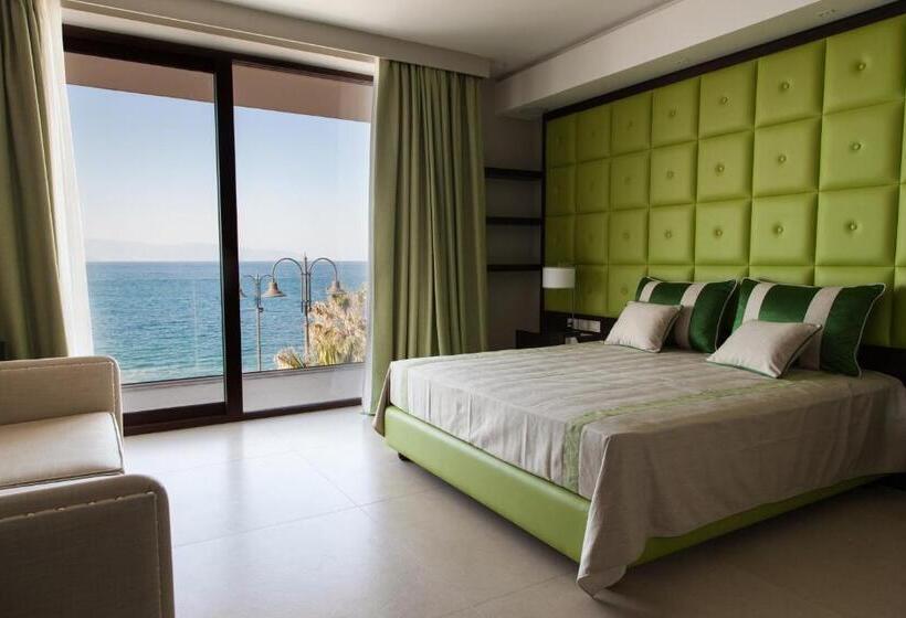 سوییت جونیور با چشم‌انداز دریا, Ngonia Bay Boutique